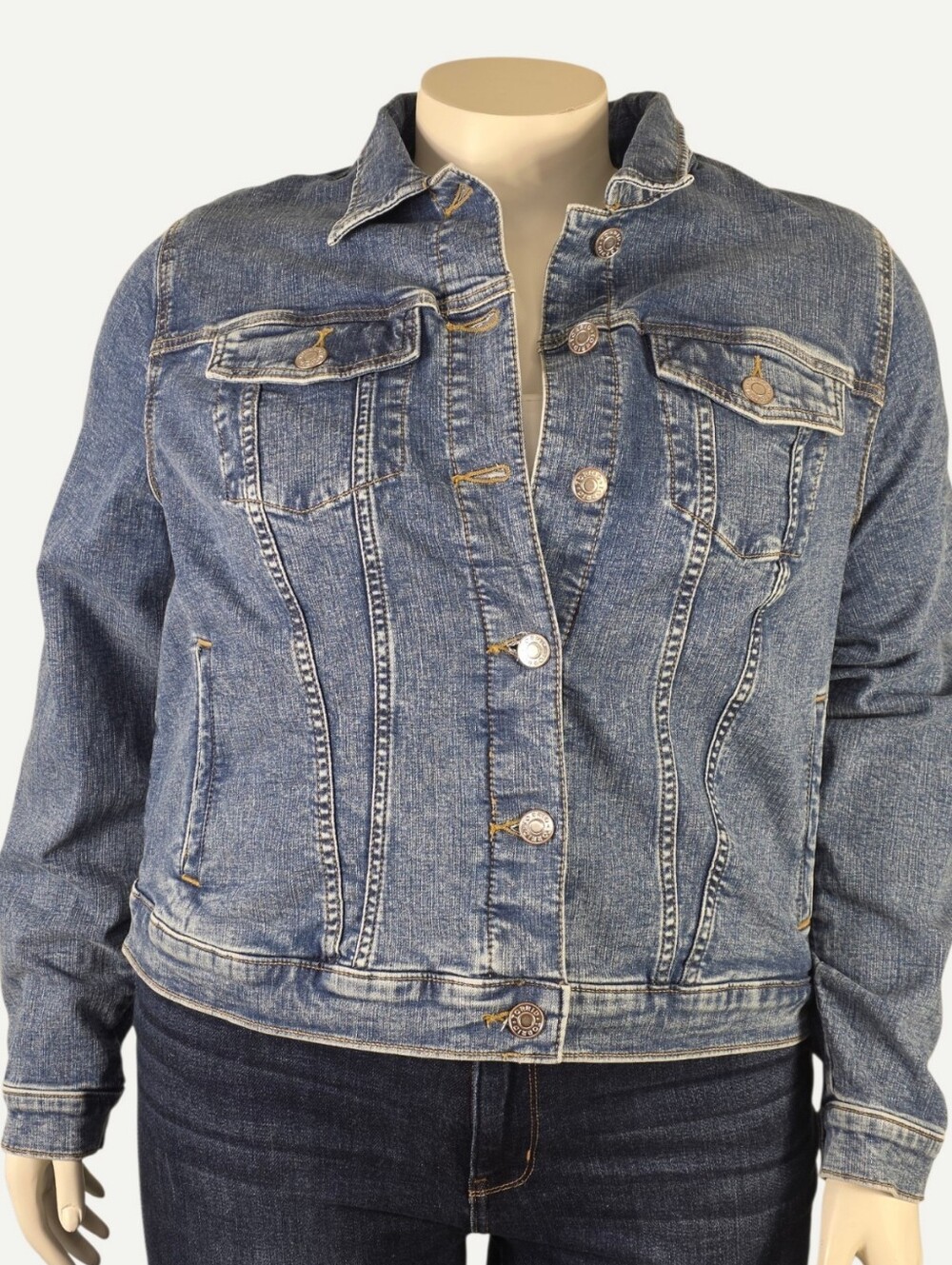 Torrid Vintage Stretch Modern Denim Trucker Jacket ARGES Blue 2X NWT